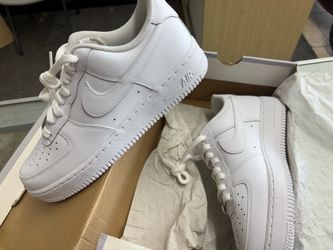 Men’s Size 8.5 Deadstock Nike Air Force 1 '07 Low Triple White CW2288-111 DS New