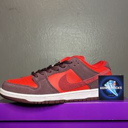 Nike SB Dunk Low Cherry 🍒 Size 11M