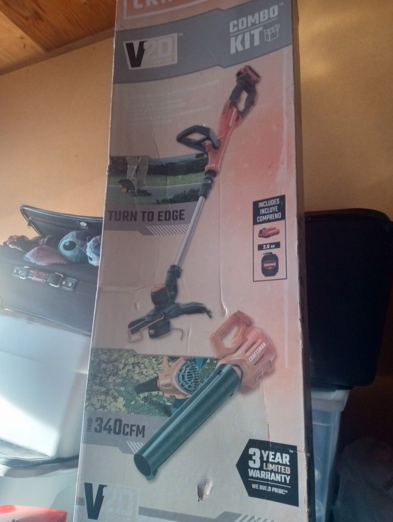 Chordless Weed Eater And Blower