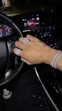 Moissanite rings
