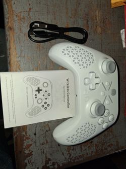 RH-1021 Wireless Game Controller White