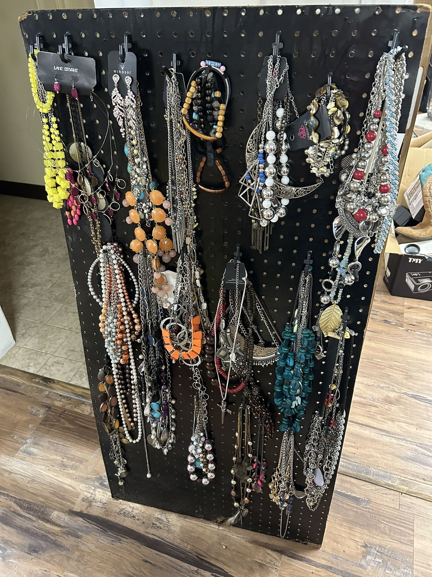 Jewelry Collection for Sale – Necklaces, Rings, Earrings & Bracelets 💍