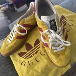 ADIDAS X GUCCI GAZELLE 'YELLOW VELVET ( Used) Size 10