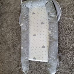 Baby Co-sleeper for bed