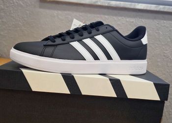 Men's grand court shoes size 11 & 11.5