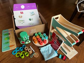 Lovevery - the adventurer playkit