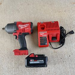 Milwaukee M18 RedLithium XC 8 Ah Lithium-Ion High Output Battery and Charger Starter Kit 2 pc