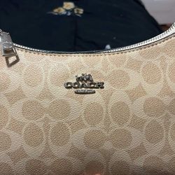 Tan And Brown COACH PURSE Hand Bag And Shoulder