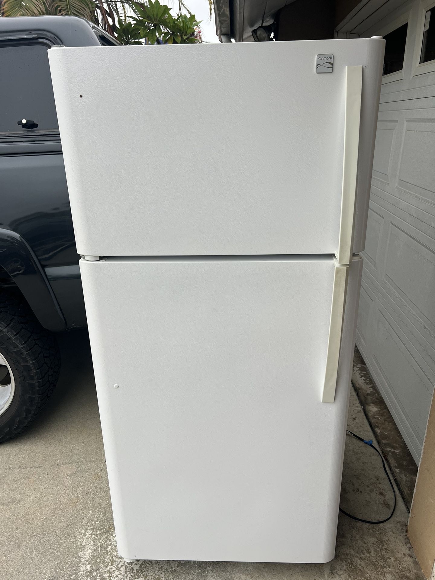 Kenmore Refrigerator 
