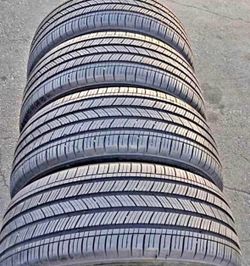 Set 235-55-19 Michelin con el 80% de vida