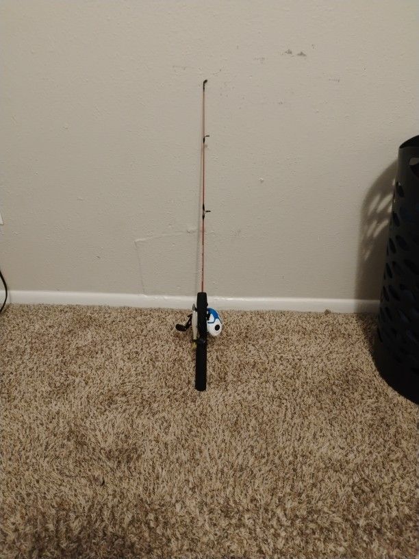Zebco Dock Demon Rod With Zebco Roam Reel