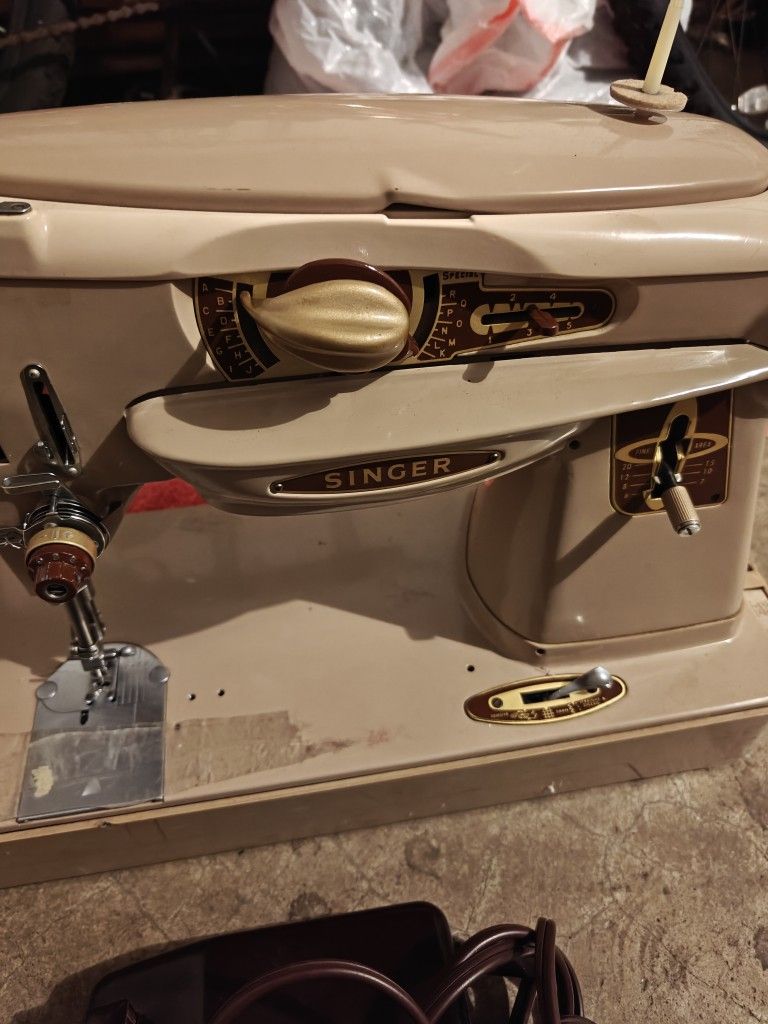 Singer 500a Rocketeer Sewing Machine