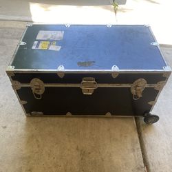 C&N Footlocker Trunk 