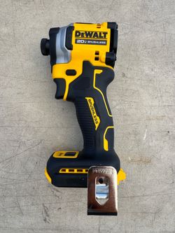 Brand New DeWalt ATOMIC 20V MAX Cordless Brushless Compact 1/4 in. Impact Driver (Tool Only)