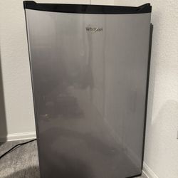 Whirlpool Mini Fridge 
