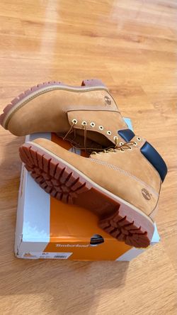 New timbs 9.5 men