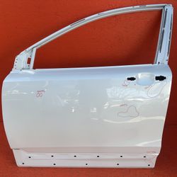 2017 2018 2019 2020 2021 2022 Honda CRV Left Driver Side Front Door Shell OEM