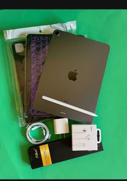 Apple IPad Air 4th Generation (10.9” Liquid Retina/ 2020 Model) 64GB with keyboard case, stylus pen & Accessories (256gb $429)