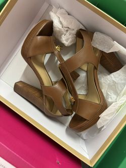 Micheal Kors Heels