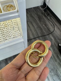 10KT Simple Gold Hoop Earrings