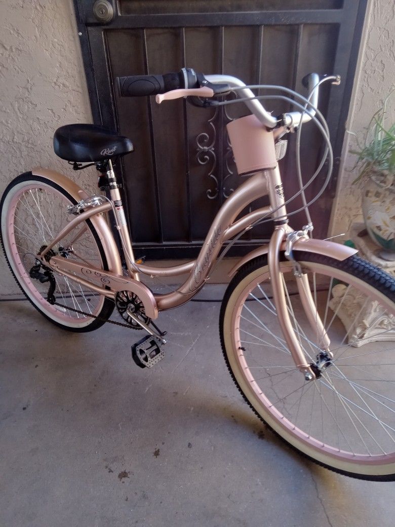 Like New Bike KENT BAYSIDE TIRES SIZE 26 VERY GOOD CONDITION