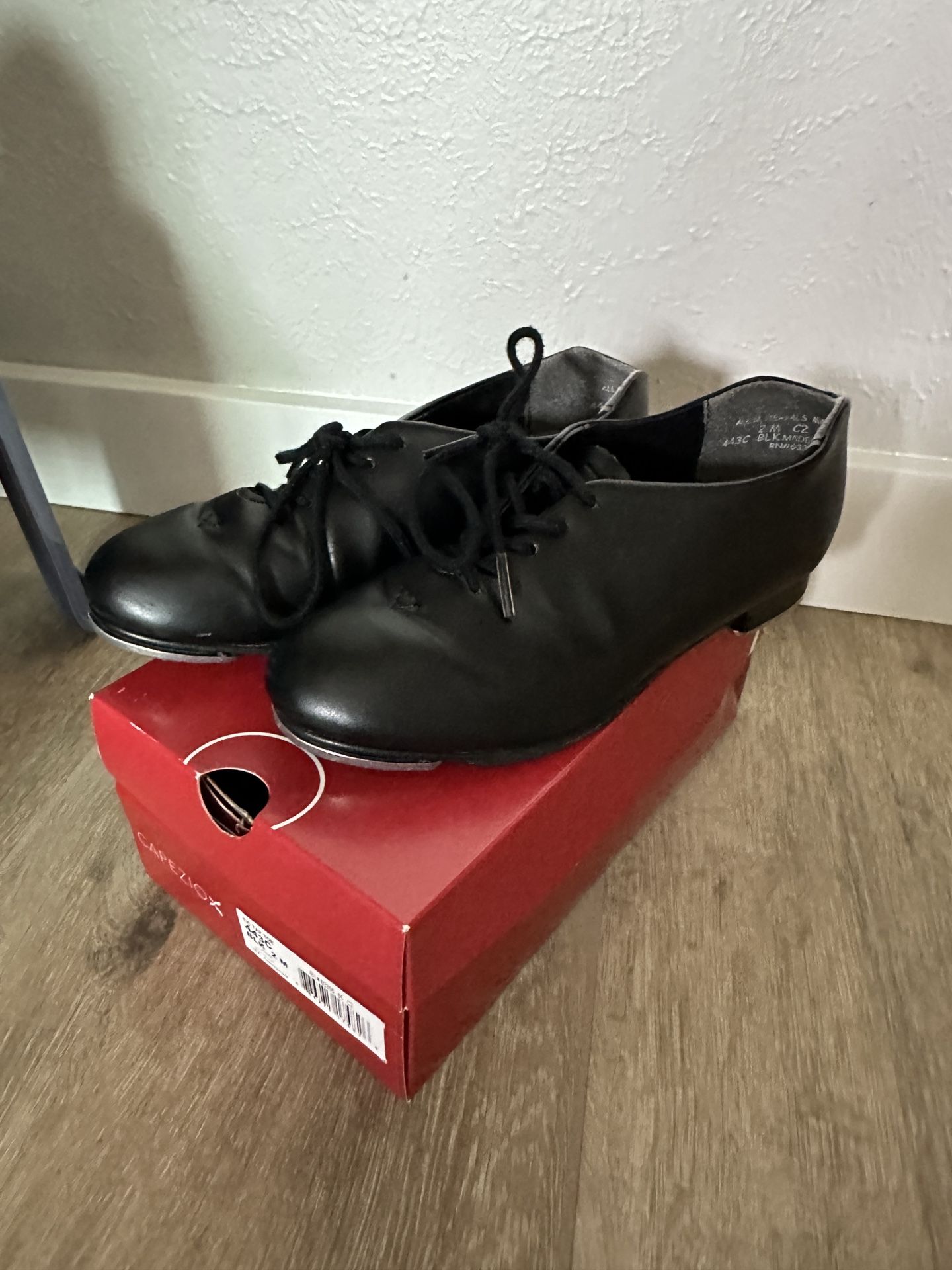 Kids Size 2 Capezio Black Tap Shoes