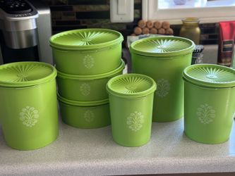 Vintage Tupperware canister set - Retro Green - 6-7 piece lot