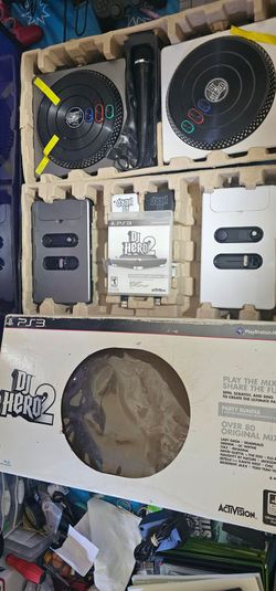 Dj Hero 2 Party Bundle for Playstation 3