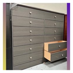 12 drawers dresser / Twelve drawers dresser