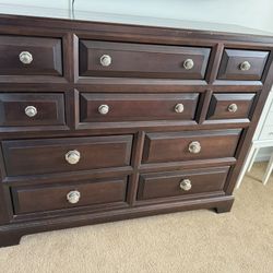 Dresser, 2 Nightstands 