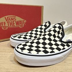 NEW Vans Checkerboard Slip-on Shoe