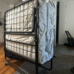 Roll Away Bed With Mattress 