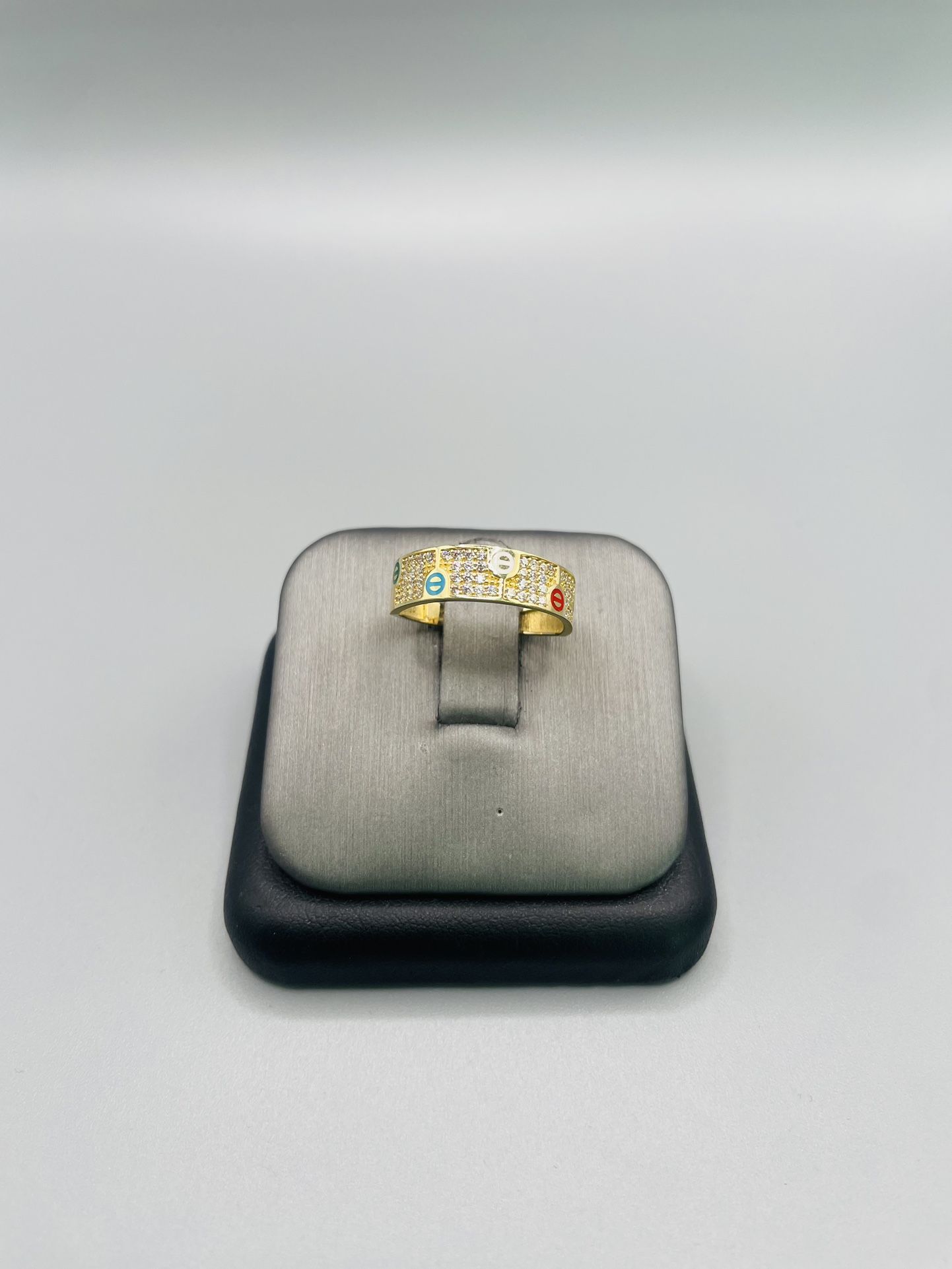 10 KT REAL GOLD RING