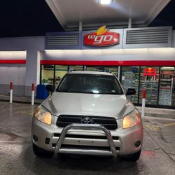 Toyota Rav 4  