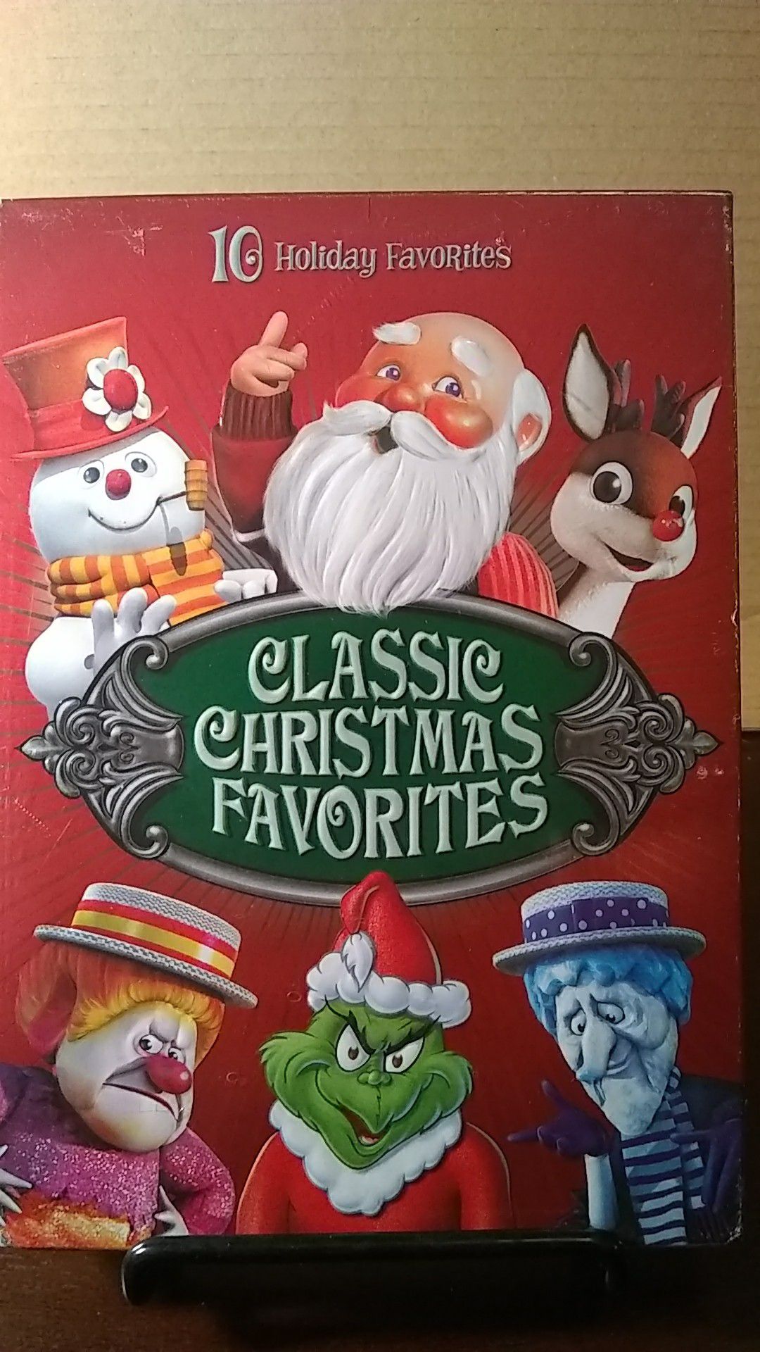 Classic Christmas Favorites DVD Set