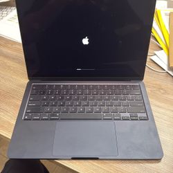MacBook Air M2 8gb Memory 256gb SSD 