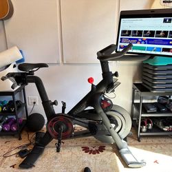 Peloton Bike Plus + Swivel Screen + Delivery + Warranty + 1000 Happy Customers 