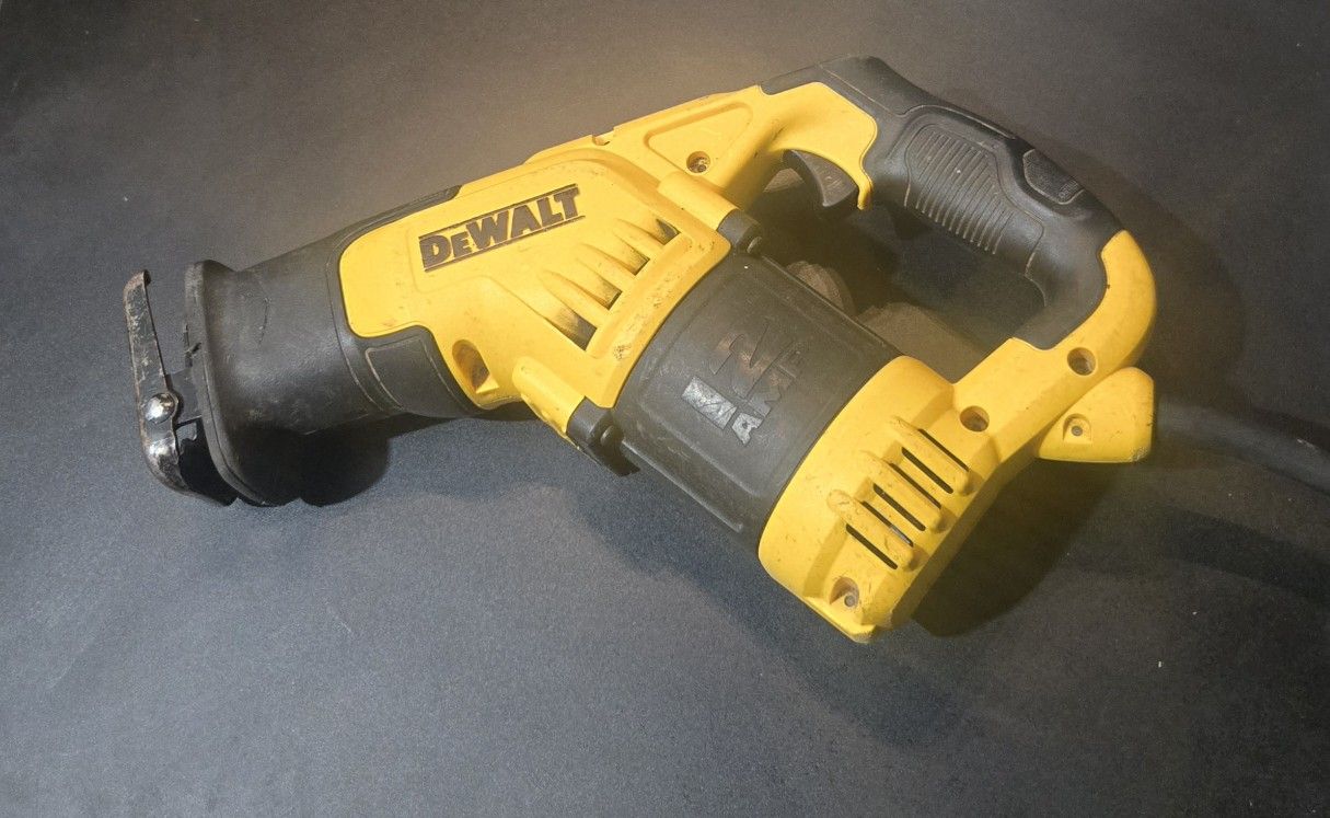 DeWalt Compact Reciprocating Saw 