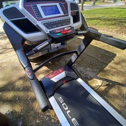 Sole F-80 Treadmill  Only( 83.11) Mile Usage Like NEW