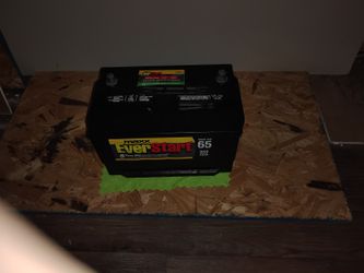  New Everstart Car Suv Truck Battery 850cca And 1000amps$40I Need Money Bad