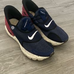 Nike Flyease Size 10.5 Blue Red