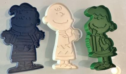 Vintage Peanuts cookie cutters United Feature Syndicate 1952