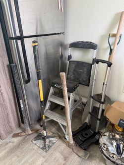 Construction Tools & Ladders – DeWalt, Werner, Shovels