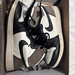 Jordan Mochas Woman Shoe 