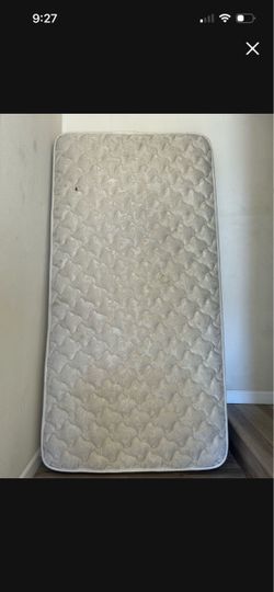 Twin mattresses
