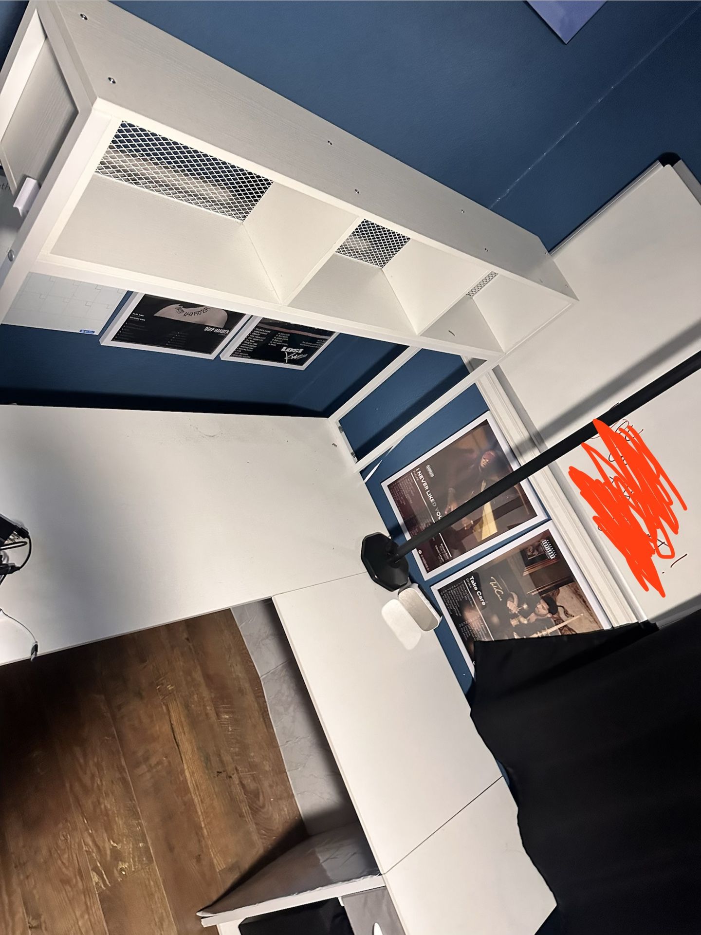 L shaped desk