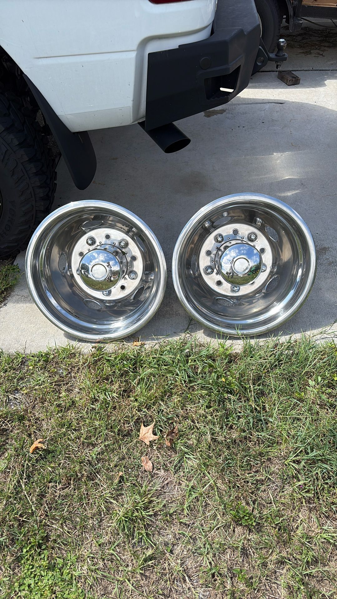 FORD F-350 STAINLESS DUALY WHEEL COVERS