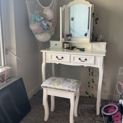 Kids Vanity 