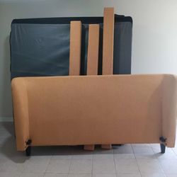 Queen bed with mattress from room to go