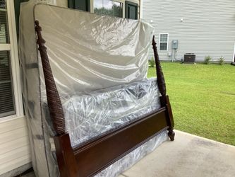 King size Bed